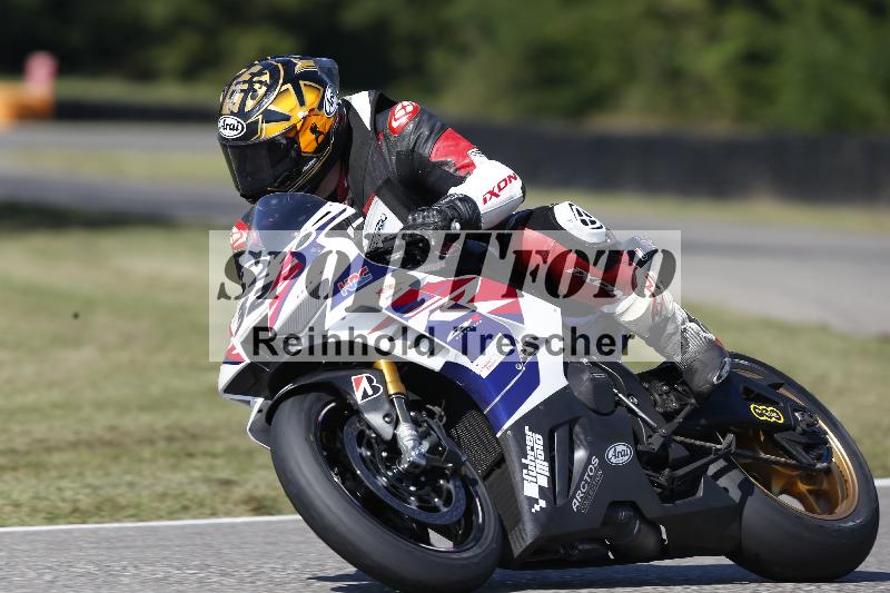 /Archiv-2025/49 26.08.2025 Cornu Master School ADR/rot-rouge/32